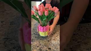 Easy Easter Centerpiece #easterideas #easterdecor #easterdecorationideas #centerpieces #tulips