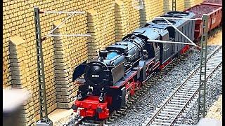 My model railroad dream layout: Class 52 with condenser tender (English subtitles)