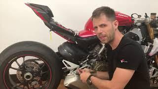 Tech-Tips: Ducati Panigale V4 Carbon heel-guards V4EVO.COM