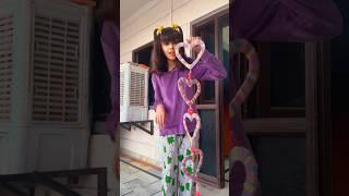 Gulabi sarara / kaisa raha divya ka dance aur diy / divya ghamu / shorts video #shorts #dance