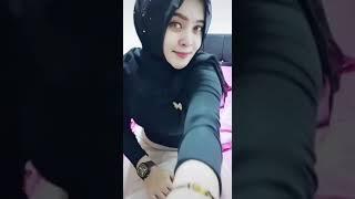 Bigo live jilbab cantik k3t4t g0y4ng tipis".