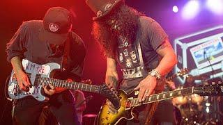 SLASH VS TOM MORELLO