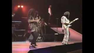 Chic & Sister Sledge - We Are Family (Live At The Budokan)