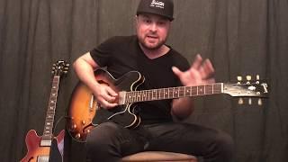 Outlining chord shapes to solo on guitar