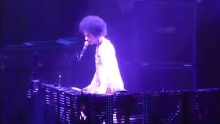 Never pain, Never cry. Prince - Sometimes It Snows in April live in 2014