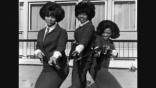 The Supremes: You Keep Me Hangin On w/ Lyrics