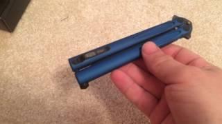 Unboxing blue microtech tachyon 3