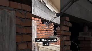 Holding Bridge with Manual Hydraulic Jack #bridge #jack #shorts