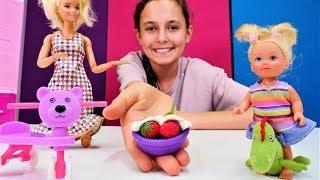 Barbie oyunları. Steffie'ye bakıcılık yapıyoruz! Bebek bakma.