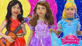 Disney Princess Dresses & Kids Makeup Sofia the First, Cinderella, Elena & Pretend Play with Dolls