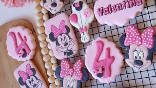 Como decore  estas galletas  de Minnie Mouse y los materiales que utilice
