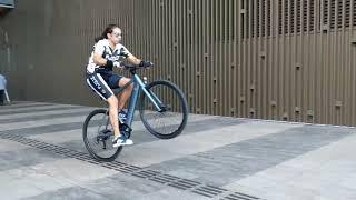 I came across a cycling enthusiast testing out SUNHIRA EBIKE, and he seems to have a good feeling!~