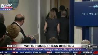 MUST WATCH: Media DEMANDS That Sean Spicer Talks As He Walks Out Of Briefing (FNN)