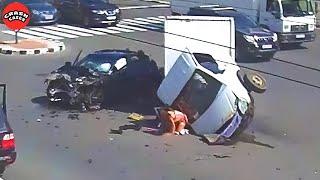 115 Shocking Car Crashes of Idiots In Cars Got Instant Karma You Wouldn't Believe if Not Filmed