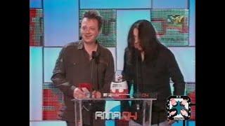 2004.10.16 Братья Самойловы вручают премию "RMA" Валерию Кипелову (MTV)