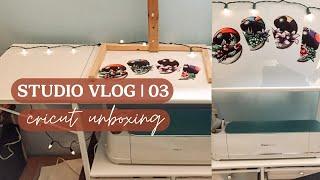  STUDIO VLOG 3  | Getting my first CRICUT!! & Other Studio Related Things