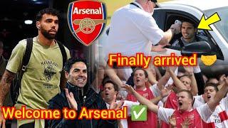  OFFICIALLY ANNOUNCED! ARSENAL PERMANENTLY SIGNED ARSENAL DONE DEALS % FIRST SIGNING COMPLETE