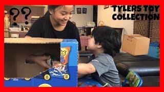 What’s in the Box Challenge | Tylers Toy Collection