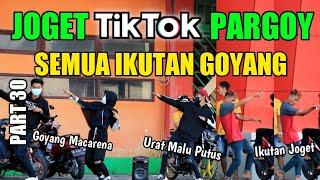 NGAKAK ABIS ! JOGET TIK TOK VIRAL BARENG CEWEK DI TEMPAT UMUM