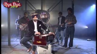 MALKIT SINGH - Performing Live on B4U New Years Eve Show.