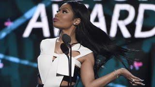 Nicki Minaj win Viewers choice award At Bet