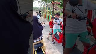 AZKA DI TINGGAL KA REVI NAIK SEPEDA LISTRIK #viral #comedy #funnyvideos #trending #shorts