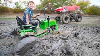 Hudson's Favorite Adventures Playing with Mud and Tractors on the Farm Compilation