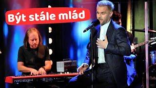 Píseň Být stále mlád, zpěv Karel Gott, rap Leoš Mareš - Show Jana Krause 18. 12. 2024