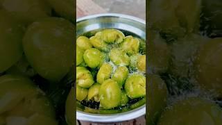 Simply pickled plums, delicious and appetizing, the kids next door are crying plums #plums #fruit