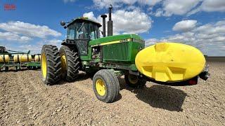 JOHN DEERE 4555 Tractor Planting Corn