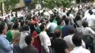 Iranian police beats peaceful demonstrators