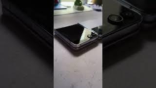 Z Flip 5 & Z Flip 4 #samsunggalaxyzflip5 #galaxyzflip #samsungflip #zflip4 #techshorts #techyoutube