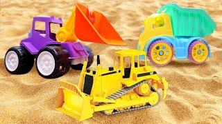 Рабочие машинки в песочнице! Сборник для детей про игрушки машины и песок