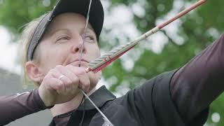 Modern archers try Chinese traditional archery