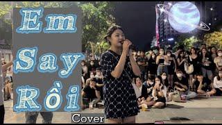 EM SAY RỒI Hot titoker Thaotaotau với bản live cover trên phố Nguyễn Huệ cực dễ thương