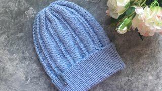 МОДНАЯ ВЯЗАННАЯ ШАПКА СПИЦАМИ 2019 | БЕСПЛАТНЫЙ МАСТЕР КЛАСС. KNITTED HAT