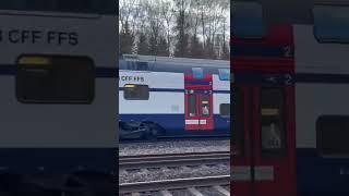 Three trains passing at once!