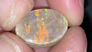 Opal cutting: playing around with triplet lenses.