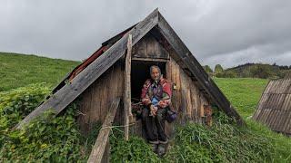 The difficult life of a 93-year-old grandmother in the mountains far from civilization.