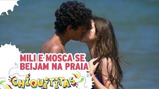 Mili e Mosca se beijam na praia | Chiquititas