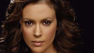 14 Sexy Photos of Alyssa Milano