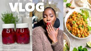 NAIROBI LIVING ALONE DIARIES || content creation industry rant|| chickpea curry|| tahini sauce….