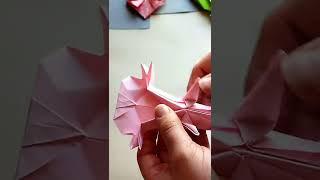 ¿Cómo hacer un ajolote (axolotl) de Origami, Papiroflexia? con una hoja de papel cortada en cuadrado