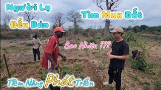 Huy Khánh Vlogs || Người Lạ Đến Bản Tìm Mua Đất - Nhiều Tiền Quá ??? Tiềm Năng Thành Thị Trấn