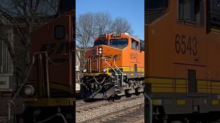 BNSF GE duo lead through Downers Grove! #train #bnsf #bnsftrains #railroad