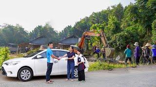 Help villagers build concrete roads | Welcoming daughter home for mid-term break - Ly Tieu Tuyet