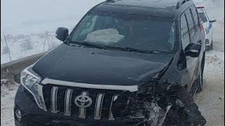 Road accident in the Saratov region: 22-year-old girl in Lada crashed into a Toyota Land Cruiser