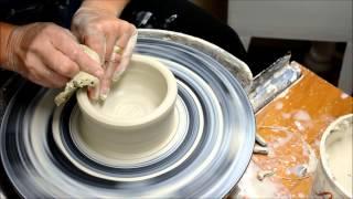 How to Wheel Throw a Simple Easy Bowl on the Potter's Wheel