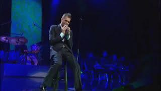 Michael Bublé - Me & Mrs. Jones at Madison Square Garden [Live]