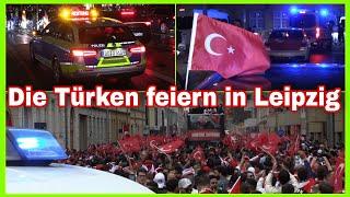 FANMARSCHPARTY nach dem Sieg️Türkische Fans erobern Leipzig️Hupkonzert Und die Feuerwehr kommt